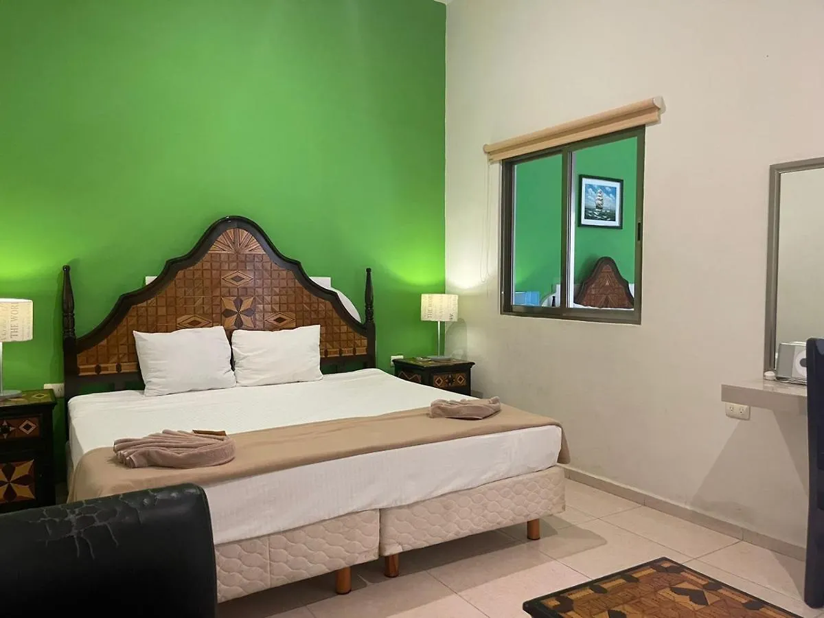 Hotel Mt Tulum 3*,